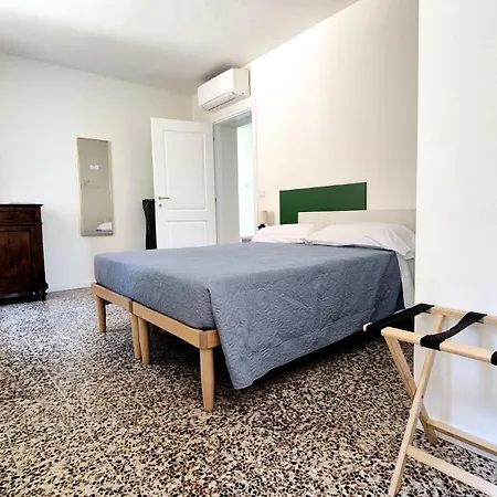 Piazza Vecchia Boutique בית נופש