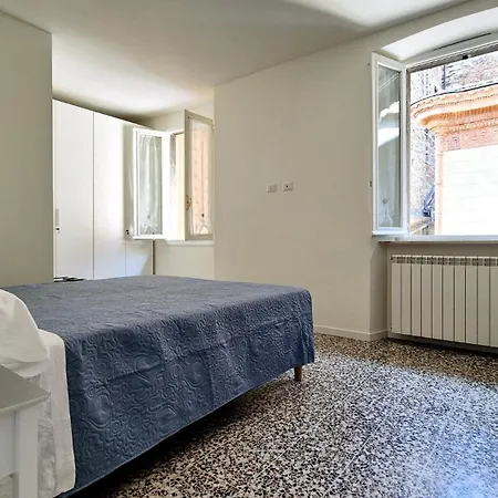 Piazza Vecchia Boutique ברגמו